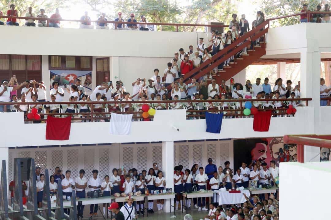 Reinauguración del Palacio Central de los Pioneros